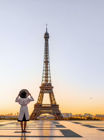 Explore Paris by 2CV
