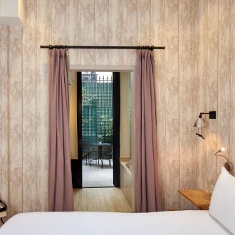 Compagnie Hôtelière de Bagatelle - Hotels Infos - Plumes Hotel